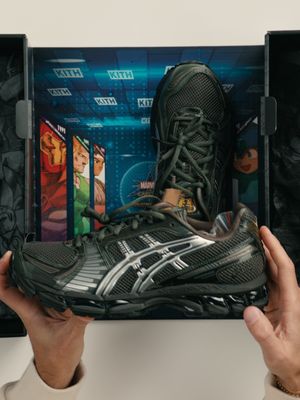 Marvel vs. Capcom | Kith for ASICS GEL-KAYANO™ 12.1 Captain America vs. Guile Double Box The second double-box set features the GEL-KAYANO™ 12.1 silhouette in both Guile and Captain America colorways. These colorways channel the appearance of their namesake characters and are executed with open mesh underlays and synthetic overlays. The custom packaging is a blind box that includes our collaborative comic book—created with an all-new storyline and original artwork. While every double-box comes with a comic, recipients have the chance to receive our base-edition cover or one of seven character-specific metallic monogram variant covers graded by PSA, which range in rarity and grade. The box is sealed with a Kith monogram sticker that must be removed to reveal which comic is inside. The Marvel | Kith for ASICS will be available this Friday 11AM EST/CET at Kith shops, Kith.com, UK.Kith.com, EU.Kith.com, CA.Kith.com & the Kith App.