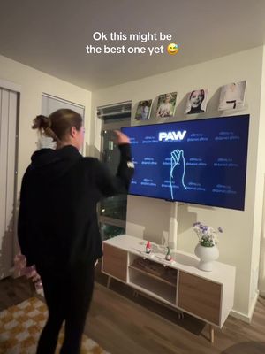 The paw 🤣✨  #immersiveworkout #immersivewarmup 