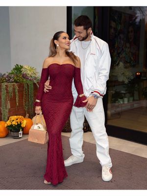 Happy 4th Anniversary @Ali  #Love #couple #anniversary #goals #romanreigns 