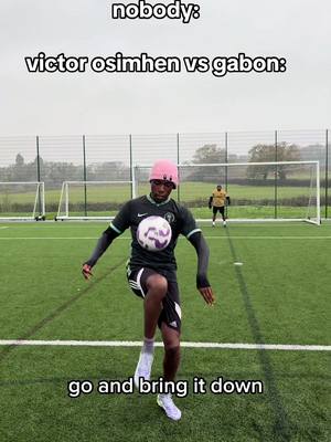 osimhen to the rescue MY STRIKER🇳🇬 #football #Soccer #footballskit #footballtiktok #11able  @sarah 🌟 @mr.composure 
