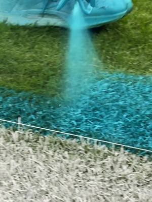 The aqua end zone has made its way to Madrid 🎨🇪🇸 #nfl #fieldpainting #madrid 