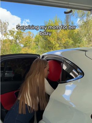 Surprising my mom for her birthday🥹 Instagram-michellepaaz  #fyp #MomsofTikTok #bday #momdaughter #michellepaz 