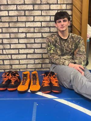 custom osu spartan combat shoes are fire  who thinks these should drop