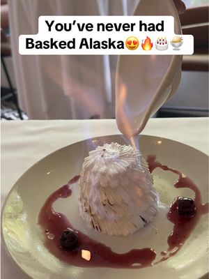 The table caught fire a little there🙈🔥 #bakedalasaka #dessert #longisland #fyp 