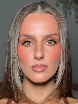 How to make brows eyes pop using color theory 🤎 #colortheory #browneyesmakeup #makeuptips #browneyes #makeuphacks 