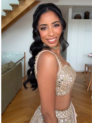 Real life Jasmine 👑👑👑 Our princess bride Niva & her reception fit 😍👌😩🔥 #brides #bridalmakeup #bridalmua #indianwedding 
