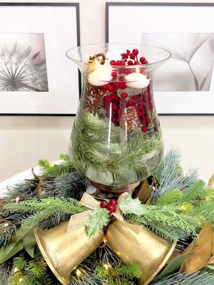 Elegant Christmas Centerpiece DIY   #christmasdecorating #christmasdecor #christmasdecoratingideas #DIY #vasestyling 