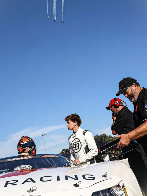 Got some good momentum going these past few races. Snowball derby up next! #fyp #vira #teamtoyota 