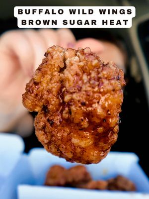 Buffalo Wild Wings NEW brown sugar heat @Buffalo Wild Wings  #buffalowildwingspartner #wings #chickenwings #bww #newfood 