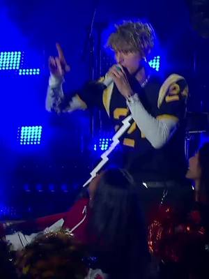 Princess Auto is shaking right now, this performance 🔥 @mgk #GreyCup