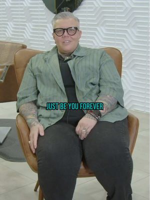 Monday reminder: There is NO time frame for your goals in life. You just do it. 🔑 Booksy Ambassador Tina Sapia @Sapiathebarber drops some wisdom that transcends the shop floor: Stop putting pressure on yourself to hit milestones by a certain age. There’s no end date! You could start whenever. And the best advice? “Don’t be so hard on yourself.” It’s okay—everybody makes mistakes. Just be you, forever. 💯 #BooksyMotivation #TinaSapia #MondayInspiration #SelfBelief #GrowthMindset 