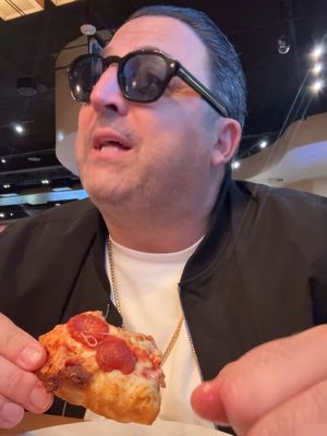 It cost to be the boss and BJs Sauce is the boss! @bjsrestaurants #BJPartner #BJsPizzaFirstBiteRemix #BJS