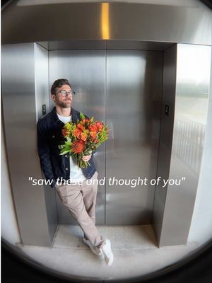It’s the small intentional moments that matter the most  #bouquet #flowers #husband #boyfriend #urbanstems 