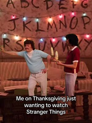 Who do you think is gonna die this season? 🫣🧇 #strangerthings #strangerthings5 #thanksgiving 