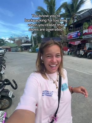 Its soo comfortable, and I have to practice for Australia #siargao #barefoot #relatablevideos #fyp 