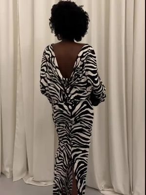 she is the moment 🦓 @RAT & BOA  #ratandboa #dresses #ootdinspo #chicoutfit #weddingguestdress #weddingguestlook #outfitidea #backlessdress 
