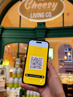 @Leeds Food Tours has everything you need for a fun day out in Leeds! 🤩 Experience all the best kept secrets with their self guided Hidden Gems tour 📲  Download the Indie Food Tours app and try it for yourself!  Or why not gift a tour as the perfect foodie Christmas present 🎁  *gifted #leedsbucketlist #indiefoodtours #foodtour #leedsfoodie 