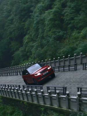 It's difficult to surpass a Range Rover Sport. #RangeRover #RangeRoverSport