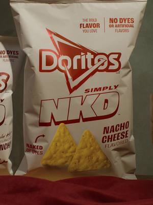 hear ye, hear ye! introducing Doritos and Cheetos SIMPLY NKD, now made with no dyes or artificial flavors. available for pre-order now at Walmart. 