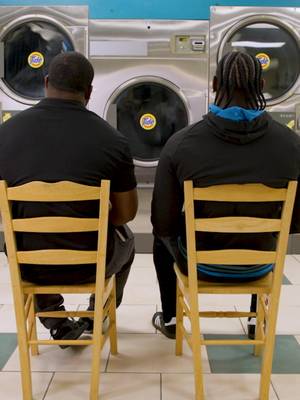 Xavier Legette came clean with Mark Ingram ll about more than just laundry 🥔🌶️🍋 #Laundry #LaundryTok #Tide #SuperBowlLX