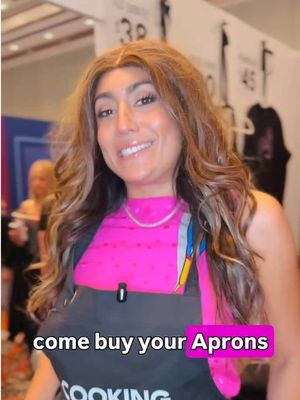 Tre stopping by da table at the @Bravo Bazaar PART 2 #bravocon2025 #bravotv #teresagiudice