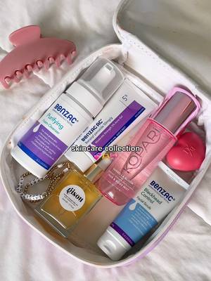 Just the essentials of course 💜  ALWAYS READ THE LABEL AND FOLLOW THE DIRECTIONS FOR USE. Benzac AC is indicated in the treatment of mild acne.  #Skincare #BenzacAU #SkincareEssentials