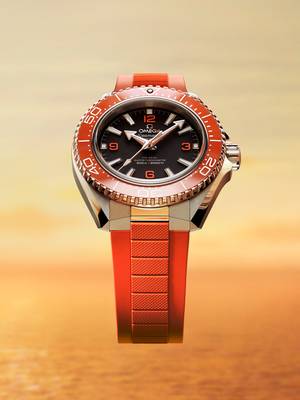 Planet Ocean in Orange When redesigning the Planet Ocean, OMEGA mastered the complexity of orange ceramic to produce a new bezel ring in the collection's signature colour. #OMEGA  #PlanetOcean