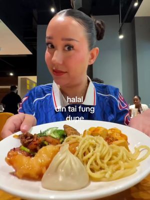 a legit dupe and it's halal! super dumpling in culver city #chinesefood #halalfood #halal #dtf #dintaifung #soupdumplings 