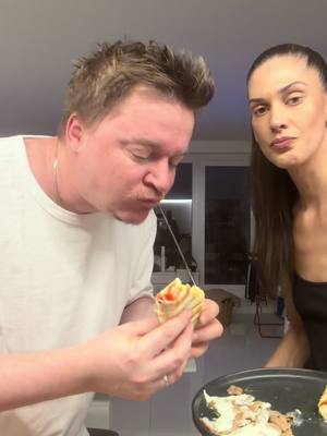 Domácí kebab 😆Dělala jsem z kuřecího mletého  masa  👏🏻👌🏻 Pro více inspirace sleduj můj instagram Aneta Vignerova 