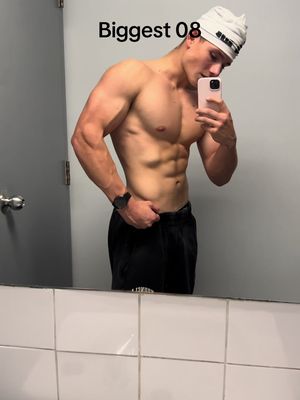 Biggest 08 #gym #fyp #viral 