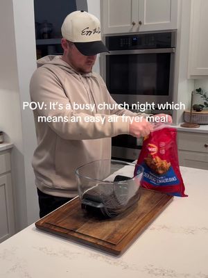 POV: It’s a busy church night which means an easy air fryer meal at home #Vlog #cookingvlog #lifestylevlog #airfryerrecipes 