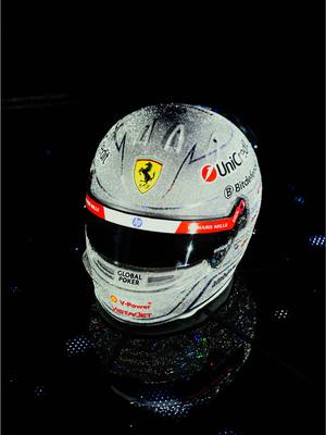 Something special for the city of lights 💫