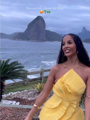 Will never get over this 😍🌴🇧🇷 #dnd #riodejaneiro #weddinginrio #brazil #weddingguest 
