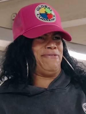 Would you rather fight your MOM or a GORILLA?? #subwayoracle #comedy #nyc #skit
