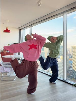 Finally wearing full byXTRA 😎 okay, let’s all not lie… #Spaghetti by @LE SSERAFIM has been stuck in ALL OUR HEADS 😭🍝 finally did this #kpop #dancecover hihi #lesserafim #choreo @Stewie Fukase    