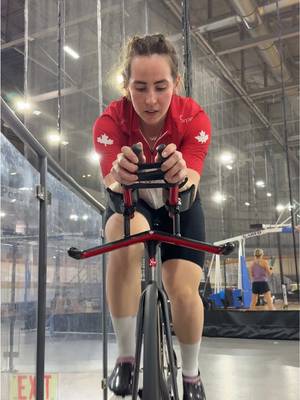 Aero bars on the rollers! Working on balance #cyclist #cycling #balance #fixie #fixedgear 