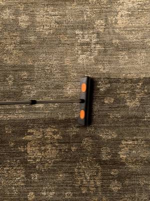 Soft sounds. Softer texture. Priscilla (PRL-02 Olive/Sand) shifts from light to dark with a single swipe, thanks to how its fibers play with the light.