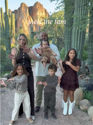 Meet the fam 🫶🏼 #family #transition #familypics 