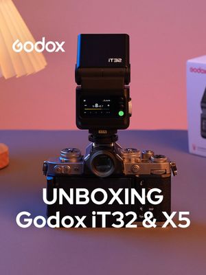 📦 Unboxing the Godox iT32 × X5 ✨ Modular. Magnetic. All systems. Made to move with you. Watch the satisfying snap of magnetic connection—no narration, just pure tactile joy. See the sleek touchscreen come to life, feel the interchangeable hotshoe bases, and experience seamless on/off-camera transformation. Swipe up to witness the future of flash—where versatility meets intuitive design. #Godox #iT32X5 #FlashUnboxing #ModularDesign #MagneticFlash #PhotographyGear #CreativeLighting #CameraFlash