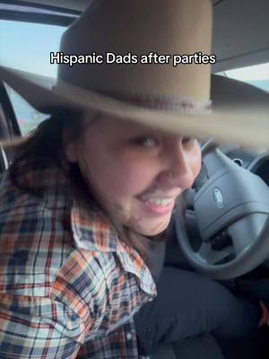 Always yelling @Mendi Vega #comedy #relateable #viralskit #acting #hispanicparents 