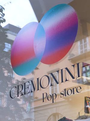#10CorsoComoPopUp hosts a unique tribute to #CesareCremonini for the release of his new album #cremoninilive25   @Universal Music Italia 🇮🇹 