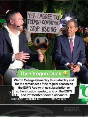 What will the Duck get into this weekend? 🤣 #cfb #collegegameday #oregon #funny 