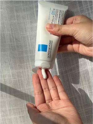 Experiencing winter dryness?​ ​  Cicaplast is trusted by dermatologists and loved by skin everywhere🤍  Perfect for chillier days ahead ❄️💧