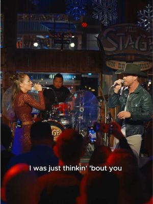 Never know who’s gonna pop up during @Country Music Association Week! Thank you @MacKenzie Porter  #dustinlynch #countrymusic #thinkingboutyou  