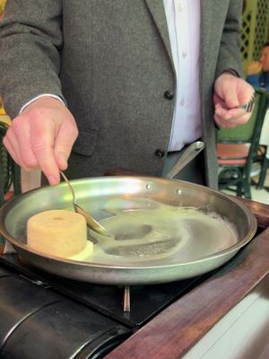Trying the best Bananas Foster in New Orleans!!! 📍Brennan’s Check out my “Steal My Itinerary” video for my full itinerary