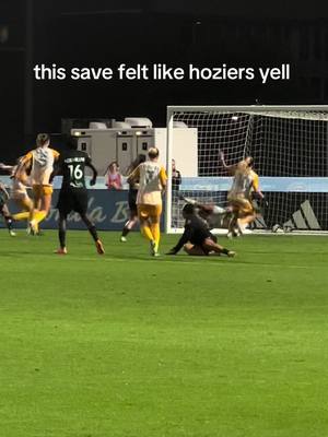 plus a win, yeah we’re yelling LOUD💥📢📢  #hozieryells #gainbridgesuperleague #usl #womenssoccer 