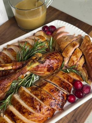How to Carve and Plate a Turkey like a pro 🔪🍗 After making a beautifully seasoned and juicy bird (check out my full Turkey recipe on my site - https://alessandraciuffo.com/turkey-101-how-to-make-a-beautiful-bird/ ), it’s also important to know how to carve and plate it because we all eat with our eyes first!!  Let’s go through it step by step: 1. Release the twine and any other 2. Start with the legs. Run the knife along the inside leg, pop the joint, and cut to release. Repeat on the other side.  3. Separate the thigh from the drum by slicing along the joint where they meet.  4. Optionally ~ I like to debone and slice the thigh meat so that everyone can taste it. To do so, carefully remove the bone by cutting straight along it from the back, then pull it out and slice.  5. Onto the breasts. The easiest way to carve is to remove them from the carcass and then slice. To remove, run the knife slightly off-center along the bone, staying as close as possible to the bones, then make another cut along the bottom to release it. Slice into even pieces.  6. To remove the wings, lift it up and cut around it, then release by the joint. Separate the drummet from the wing by slicing by the joint again.  7. For plating, I like to keep things symmetrical on both sides of the plate so everyone can reach or separate it into two plates evenly.  8. Adding some garnish, such as fresh rosemary and cranberries, is a little trick to making it pop with some color but is optional as well!!!  If you have any other questions, feel free to ask away!! HAPPY COOKING ☺️ #turkey101 #turkey #flavorsbyale 
