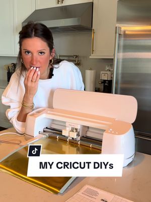 If you are a creative (or know a creative) the Make It Yours Sale by @Cricut is the perfect time to stock up on gifts or make something for the holidays!  #ad  The sale runs November 23 – December 6 on cricut.com, so don’t miss out!  #cricutad #cricutmade