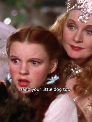 Replying to @𓆝 𓆟 𓆞 𓆝 𓆟 Toto hearing Elphaba's threat: 😳 #TheWizardOfOz #Glinda #Wicked #JudyGarland #BillieBurke     