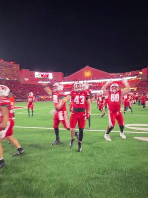 Last Jump Around, best Jump Around‼️ #Badgers #CollegeFootball #jumparound 